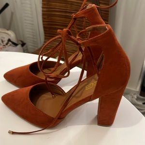 E2B Rust colored Heels